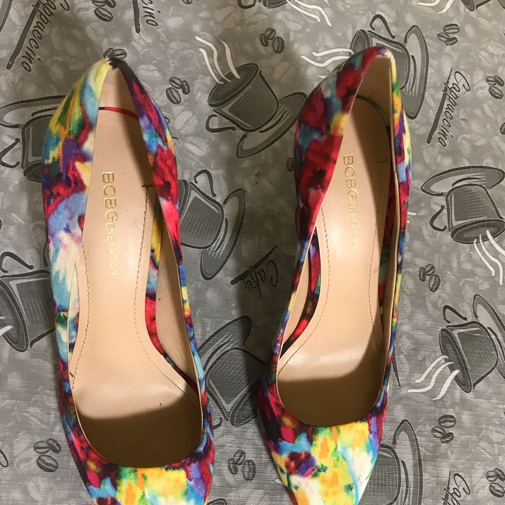 BCBG shoes